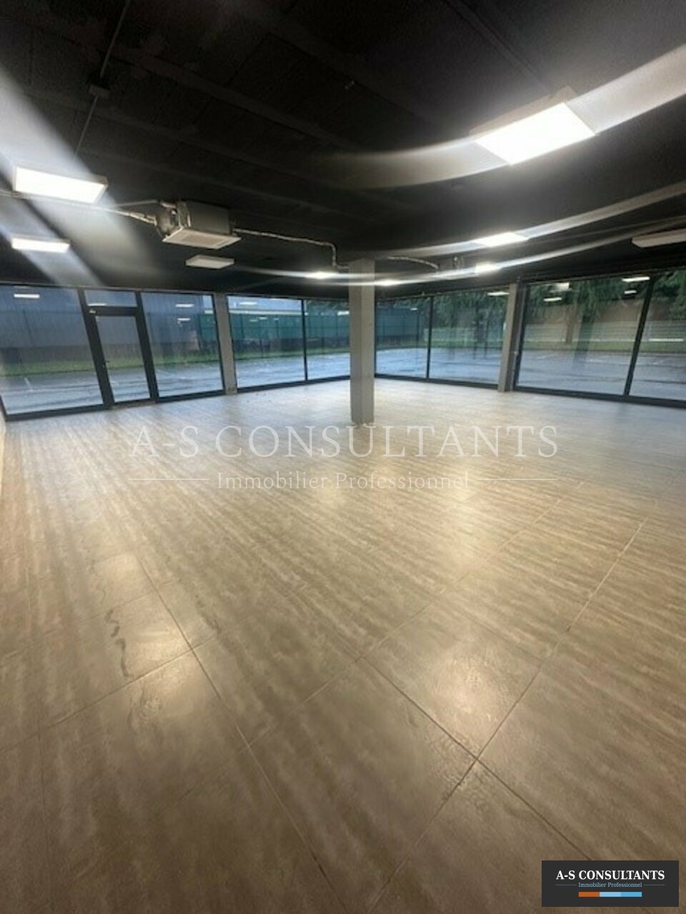 A-S CONSULTANTS LOCATION-LOCAL COMMERCIAL-LA_RAVOIRE-73