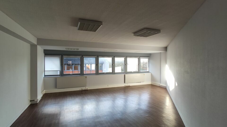 ARES PROPERTY LOCATION-BUREAUX-RENNES-35