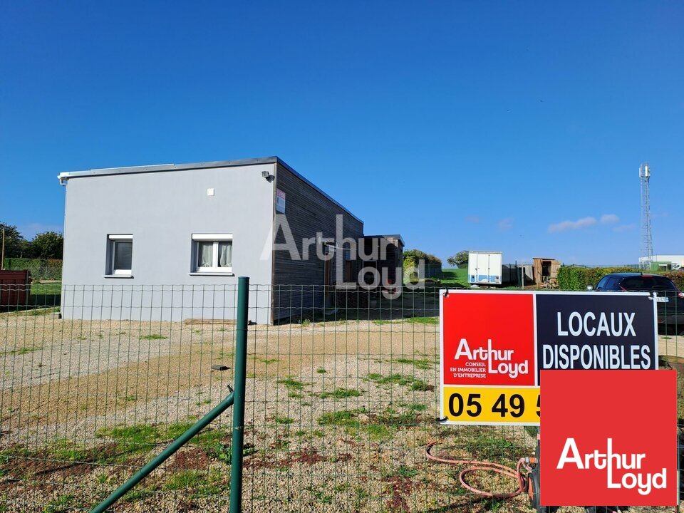 Arthur Loyd Poitou VENTE-LOCAL D'ACTIVITE-VOUILLE-86