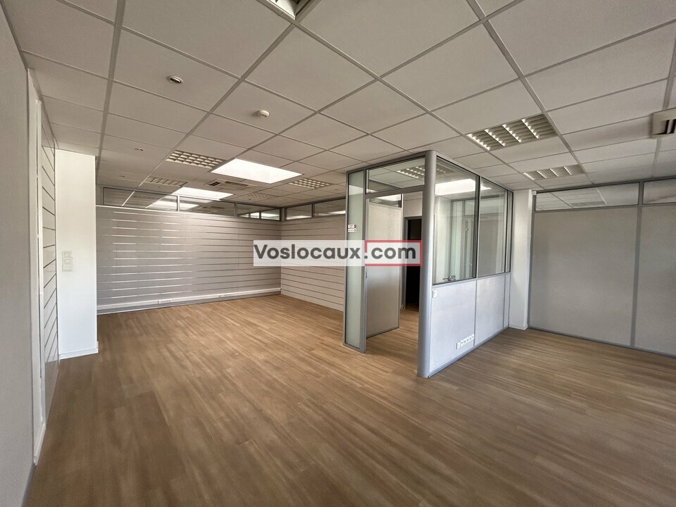 VOSLOCAUX.COM LOCATION-BUREAUX-LE_CANNET-06