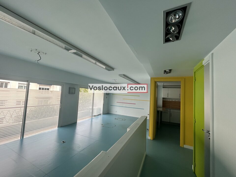 VOSLOCAUX.COM VENTE-BUREAUX-ANTIBES-06