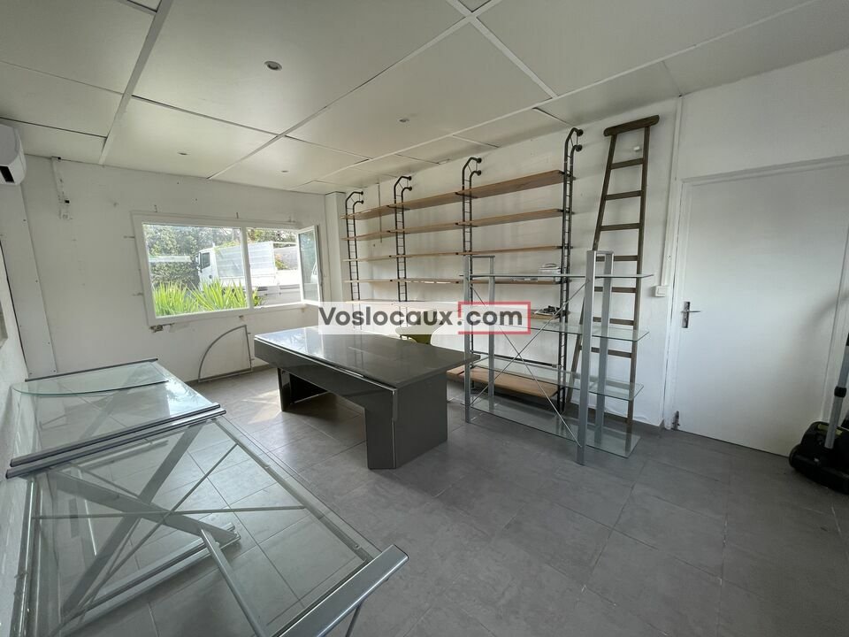 VOSLOCAUX.COM LOCATION-BUREAUX-CAGNES_SUR_MER-06