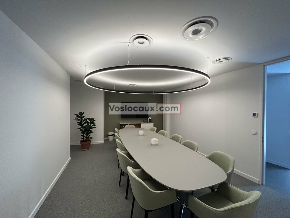 VOSLOCAUX.COM LOCATION-BUREAUX-BIOT-06