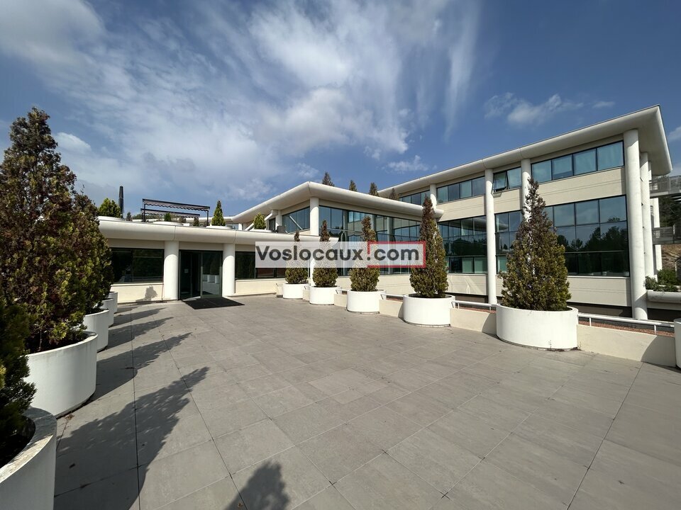 VOSLOCAUX.COM LOCATION-BUREAUX-SOPHIA_ANTIPOLIS-06