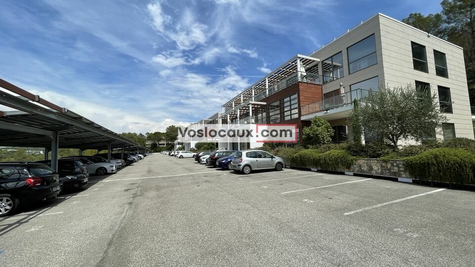 VOSLOCAUX.COM LOCATION-BUREAUX-SOPHIA_ANTIPOLIS-06