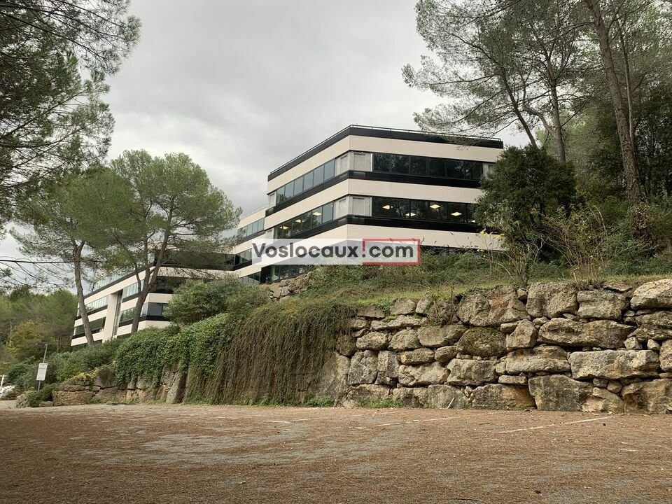 VOSLOCAUX.COM LOCATION-BUREAUX-SOPHIA_ANTIPOLIS-06