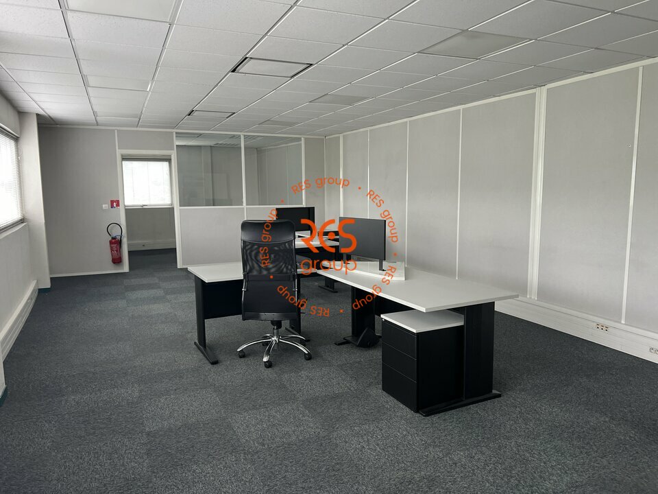 REAL ESTATE SERVICES LOCATION-BUREAUX-VILLENAVE_D'ORNON-33