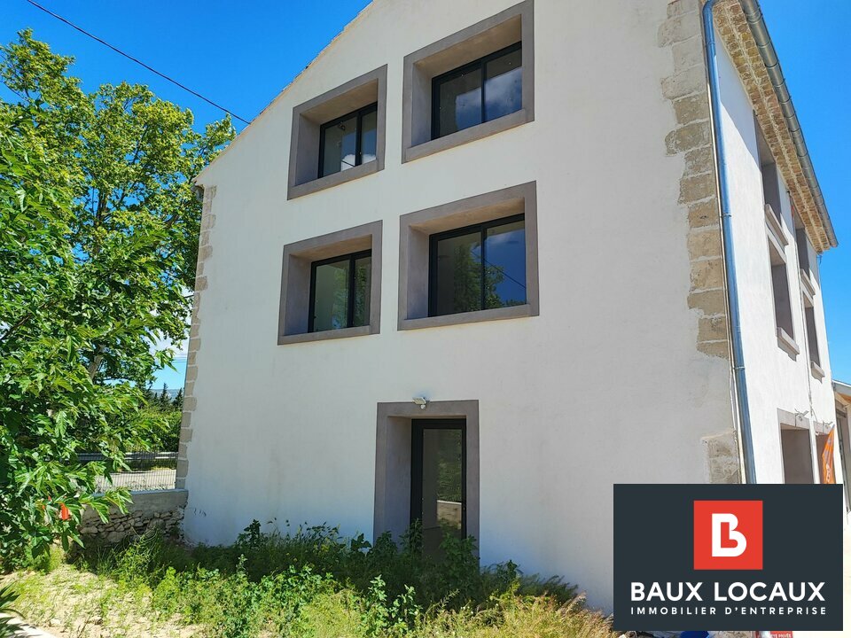 BAUX LOCAUX LOCATION-BUREAUX-SENAS-13