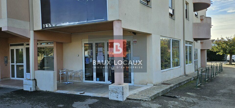 BAUX LOCAUX LOCATION-LOCAL COMMERCIAL-CARPENTRAS-84