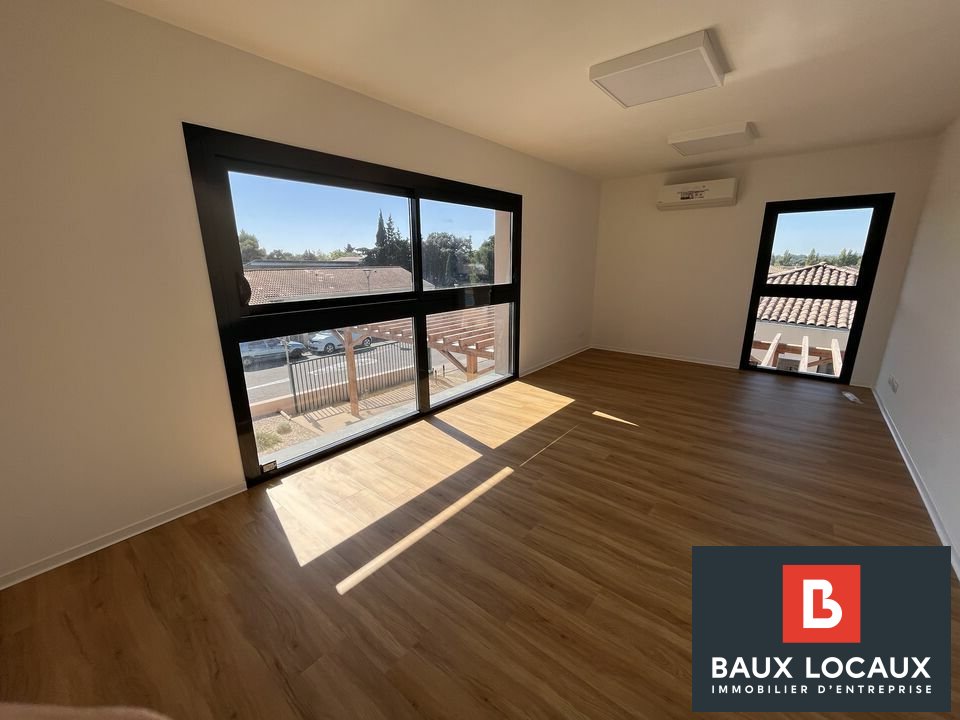 BAUX LOCAUX VENTE-LOCAL COMMERCIAL-MORIERES_LES_AVIGNON-84