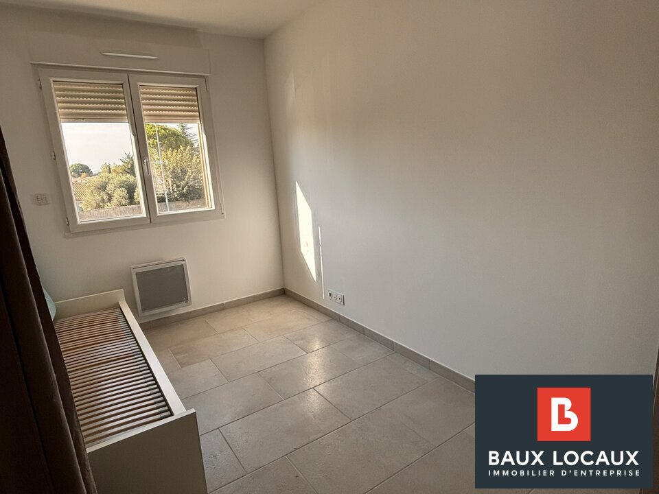 BAUX LOCAUX LOCATION-BUREAUX-VEDENE-84