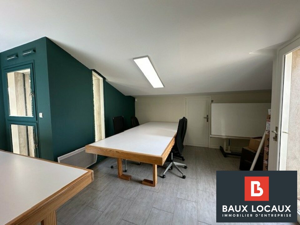 BAUX LOCAUX LOCATION-BUREAUX-VILLENEUVE_LES_AVIGNON-30