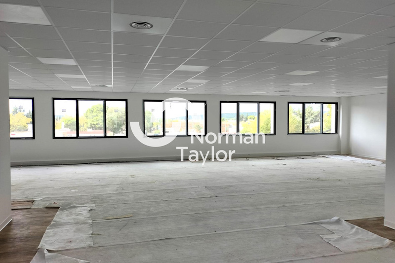 NORMAN TAYLOR AIX VENTE-BUREAUX-EGUILLES-13