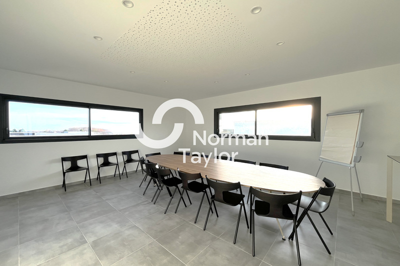 NORMAN TAYLOR MONTPELLIER LOCATION-BUREAUX-LAVERUNE-34