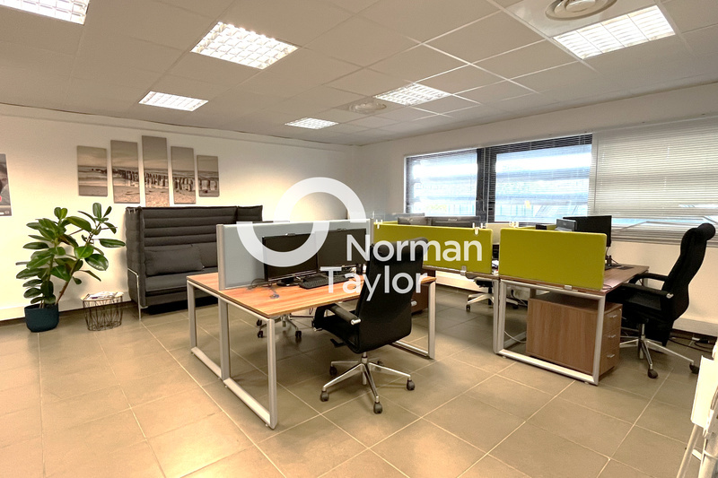 NORMAN TAYLOR MONTPELLIER LOCATION-BUREAUX-PEROLS-34