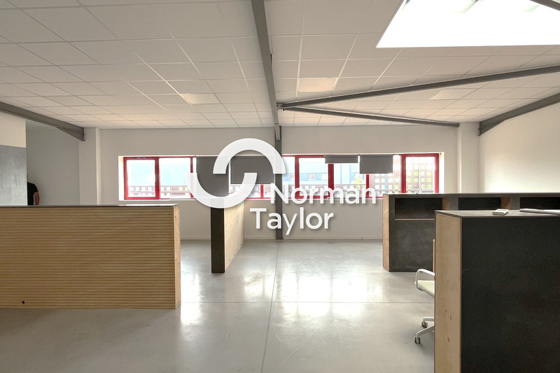 NORMAN TAYLOR MONTPELLIER LOCATION-BUREAUX-CASTRIES-34