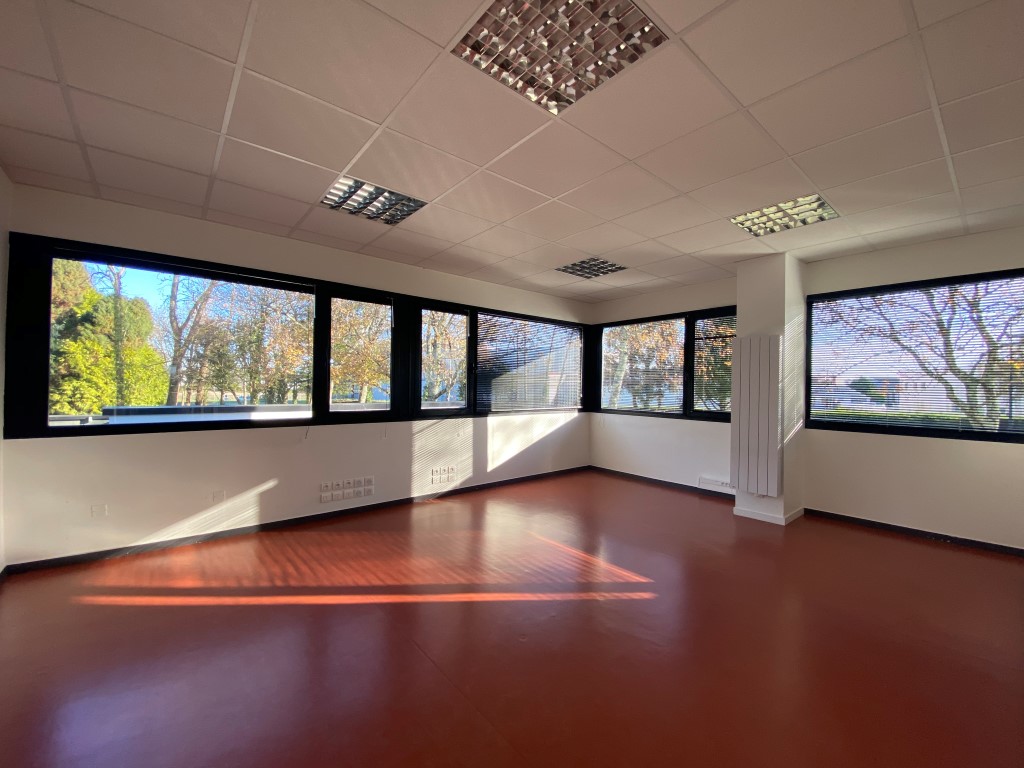 IMMOBILIERE LORIENT LOCATION-BUREAUX-QUEVEN-56