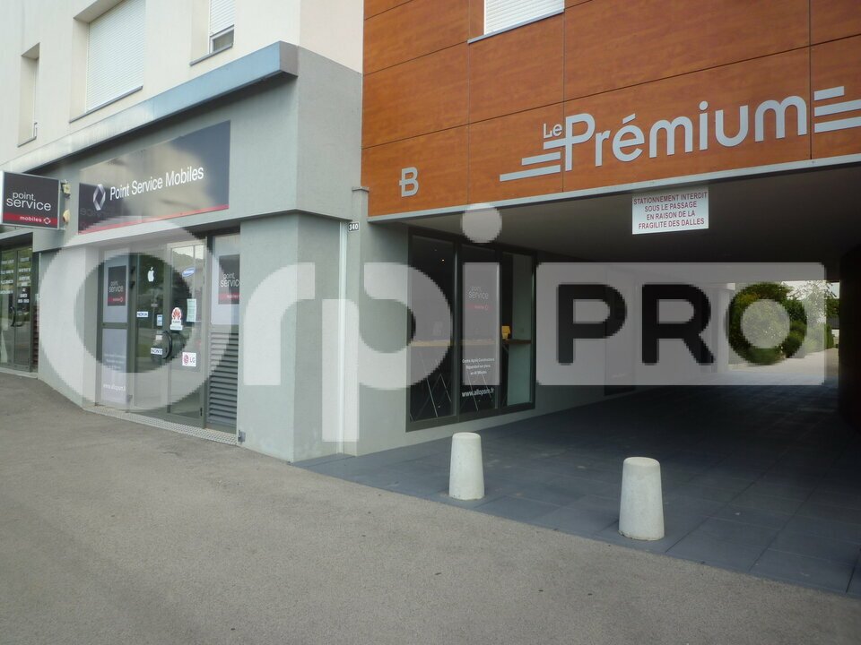 ORPI Agence R Bassanelli LOCATION-LOCAL COMMERCIAL-MANOSQUE-04