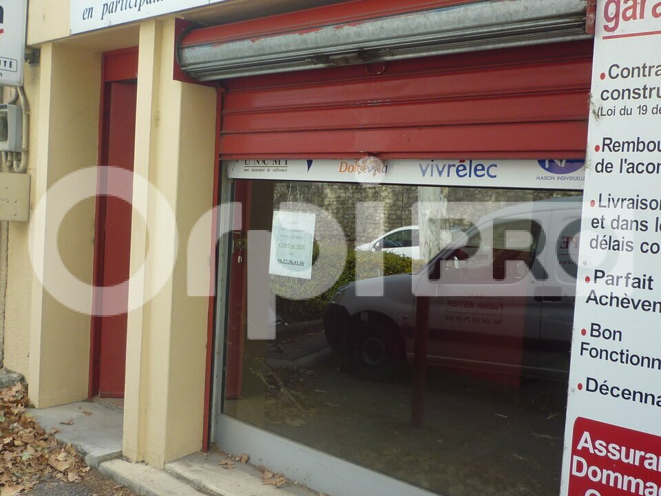 ORPI AGENCE R BASSANELLI LOCATION-LOCAL COMMERCIAL-MANOSQUE-04