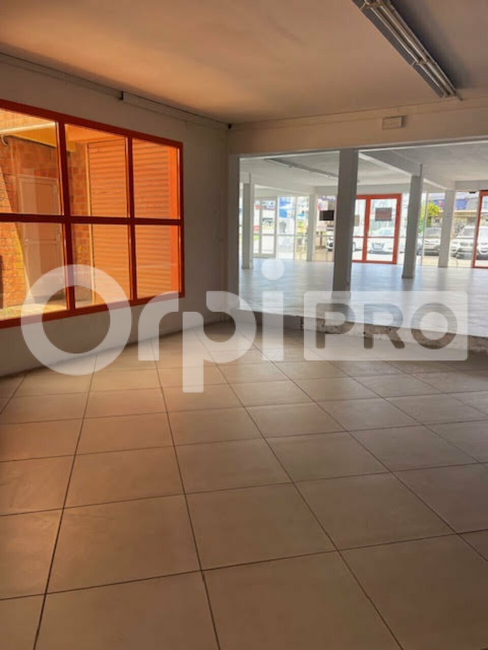 ORPI AGENCE BOUTAREL LOCATION-LOCAL COMMERCIAL-BAIE_MAHAULT-97