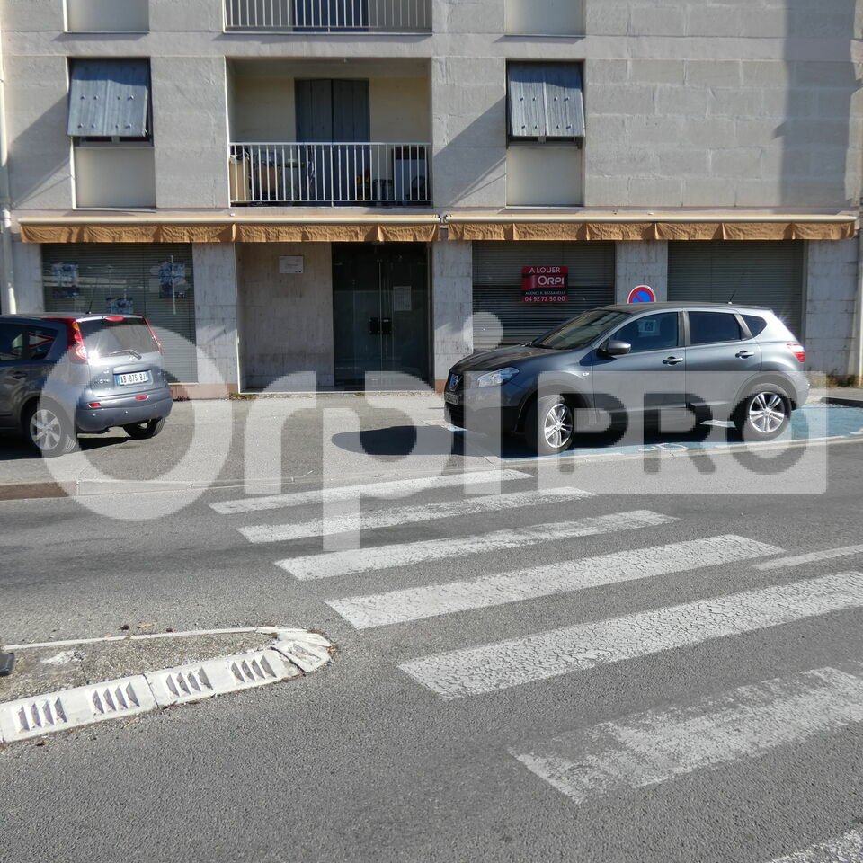 ORPI AGENCE R BASSANELLI LOCATION-BUREAUX-MANOSQUE-04