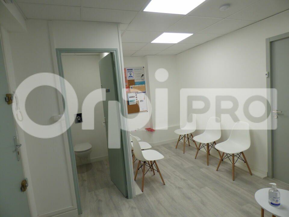 ORPI AGENCE R BASSANELLI LOCATION-BUREAUX-MANOSQUE-04