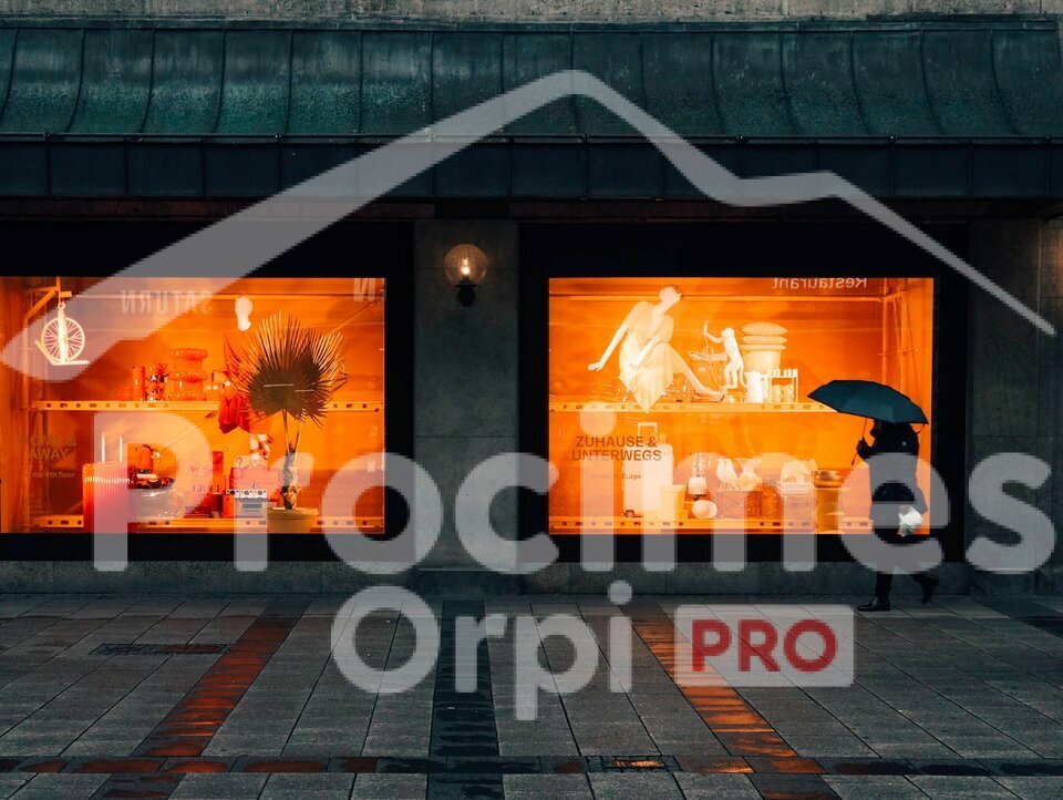 ORPI PROCIMES LOCATION-LOCAL COMMERCIAL-TOURNON-73