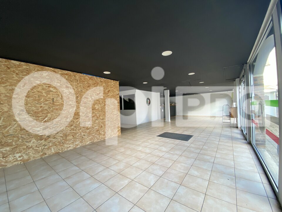 ORPI Dhoury Immobilier LOCATION-LOCAL COMMERCIAL-BRESLES-60