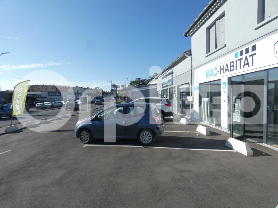 ORPI Agence R Bassanelli LOCATION-LOCAL COMMERCIAL-MANOSQUE-04