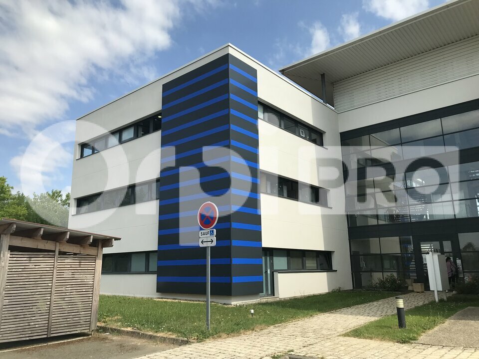 ORPI LA CENTRALE IMMOBILIERE LOCATION-BUREAUX-SAINT_CYR_SUR_LOIRE-37