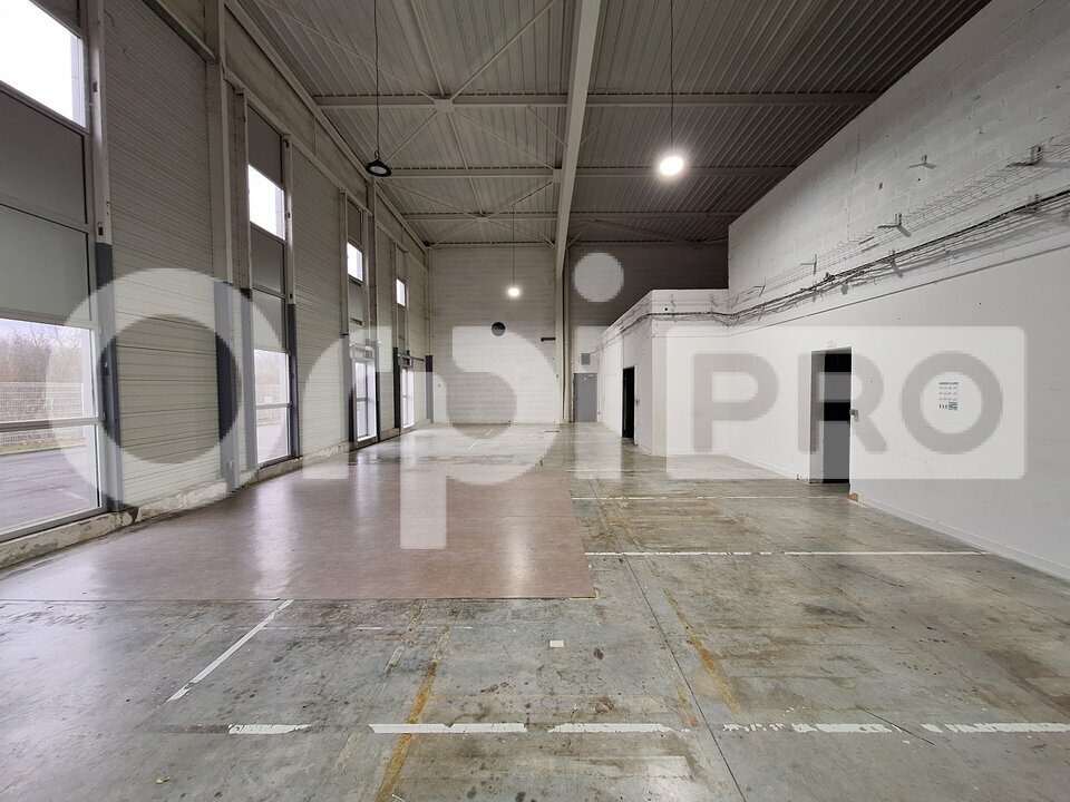 ORPI NA AND CO IMMOBILIER LOCATION-LOCAL D'ACTIVITE-SOISSONS-02