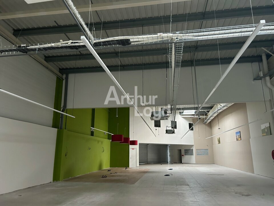 ARTHUR LOYD VICHY LOCATION-LOCAL COMMERCIAL-MONTLUCON-03