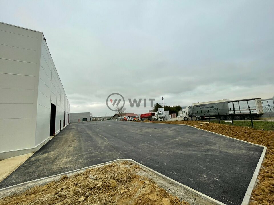 WIT VENTE-ENTREPOT-SAINT_PATHUS-77