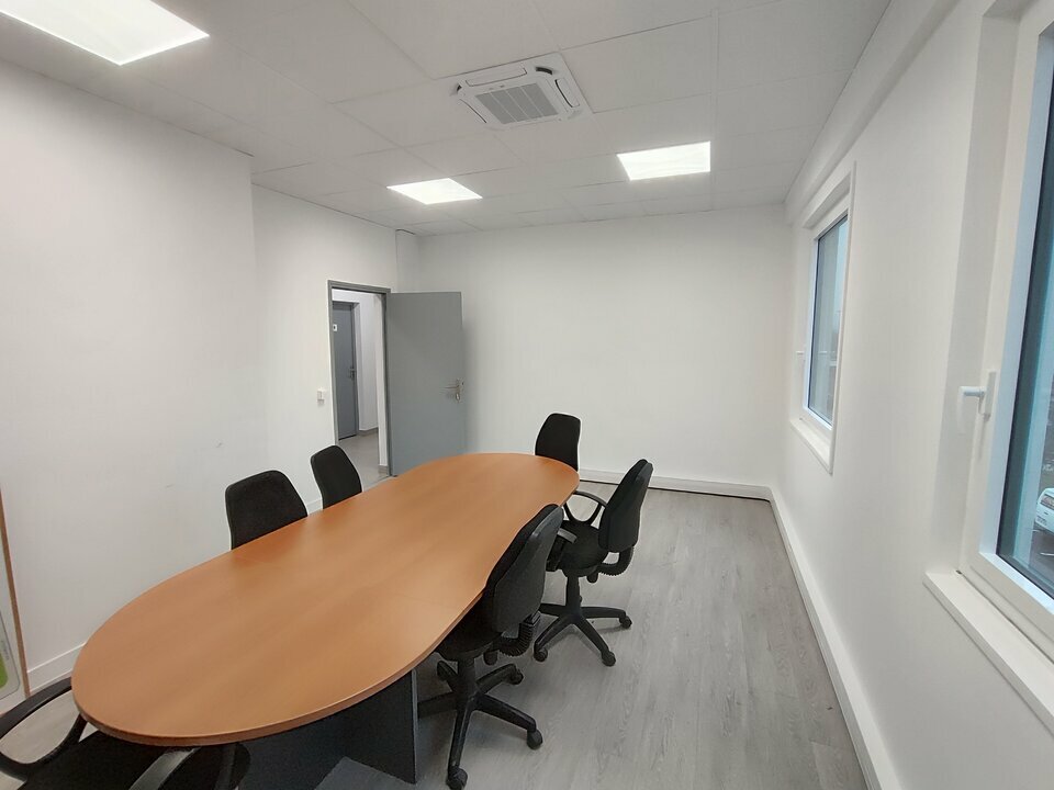 CBI PRO VENTE-BUREAUX-SAINT_QUENTIN_FALLAVIER-38