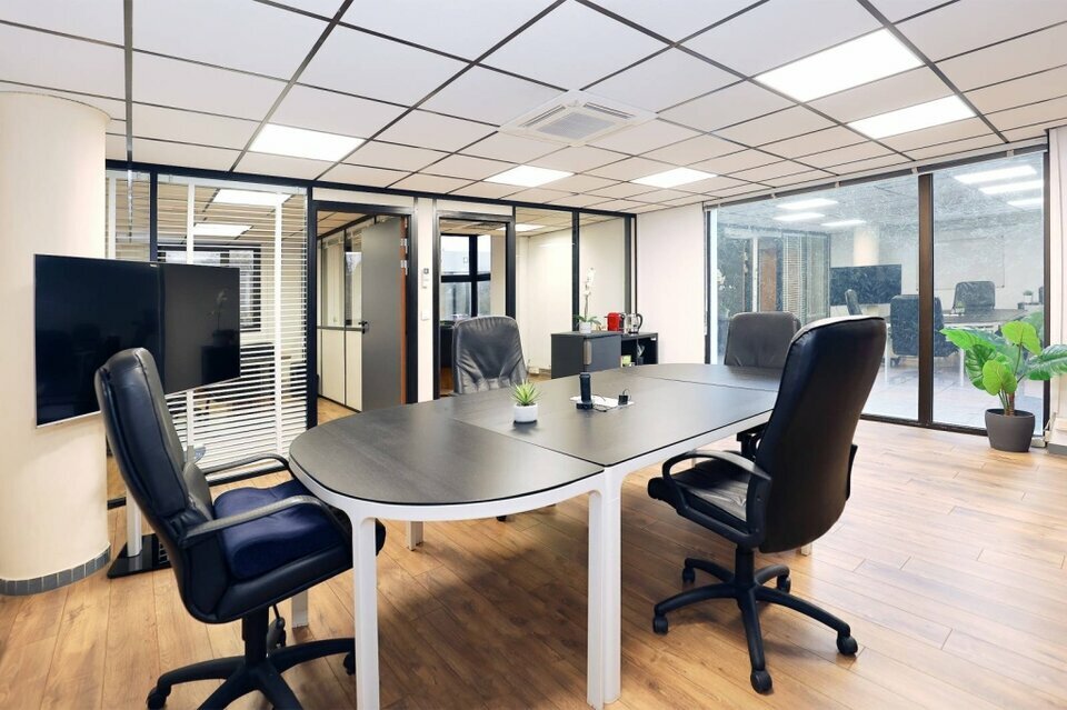 CBI PRO VENTE-BUREAUX-BOURGOIN_JALLIEU-38