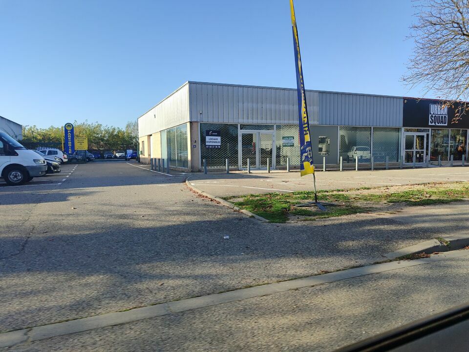 CBI PRO LOCATION-LOCAL COMMERCIAL-BOURGOIN_JALLIEU-38