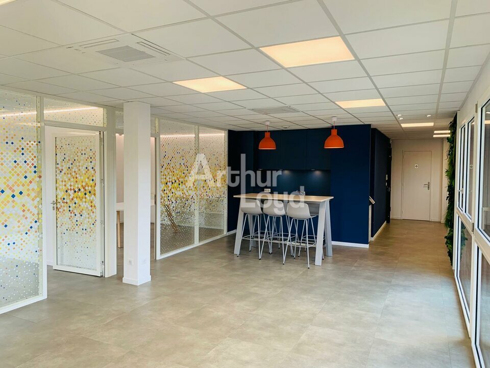 ARTHUR LOYD 2 SAVOIES LOCATION-BUREAUX-SAINT_MARTIN_BELLEVUE-74