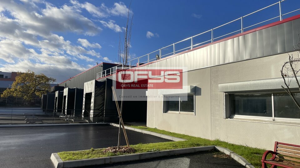 OFYS LOCATION-LOCAL D'ACTIVITE-CHASSIEU-69