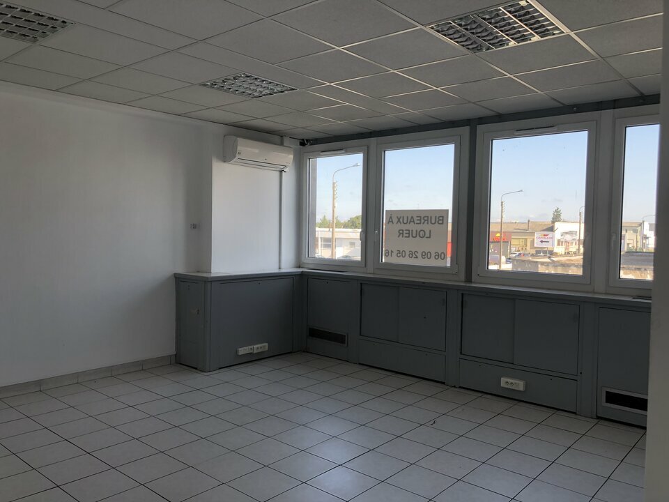 OFYS LOCATION-BUREAUX-DECINES_CHARPIEU-69