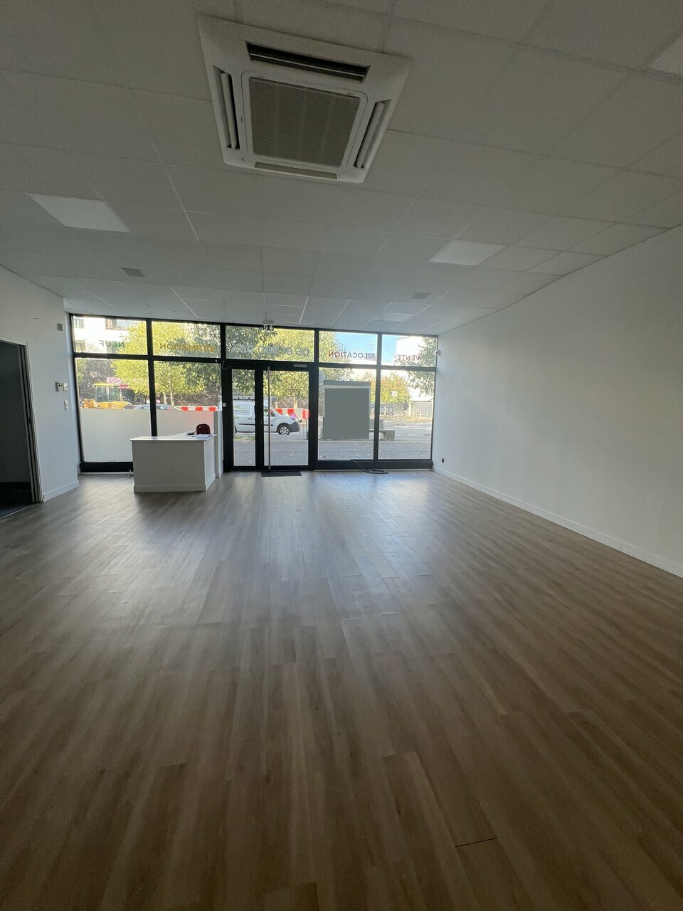 CONCILIARE VENTE-LOCAL COMMERCIAL-BLAGNAC-31